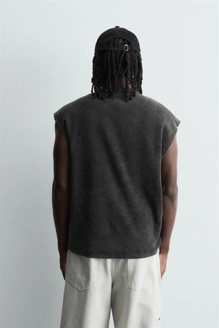 Майка с вязаным принтом лошади- Заказать в России