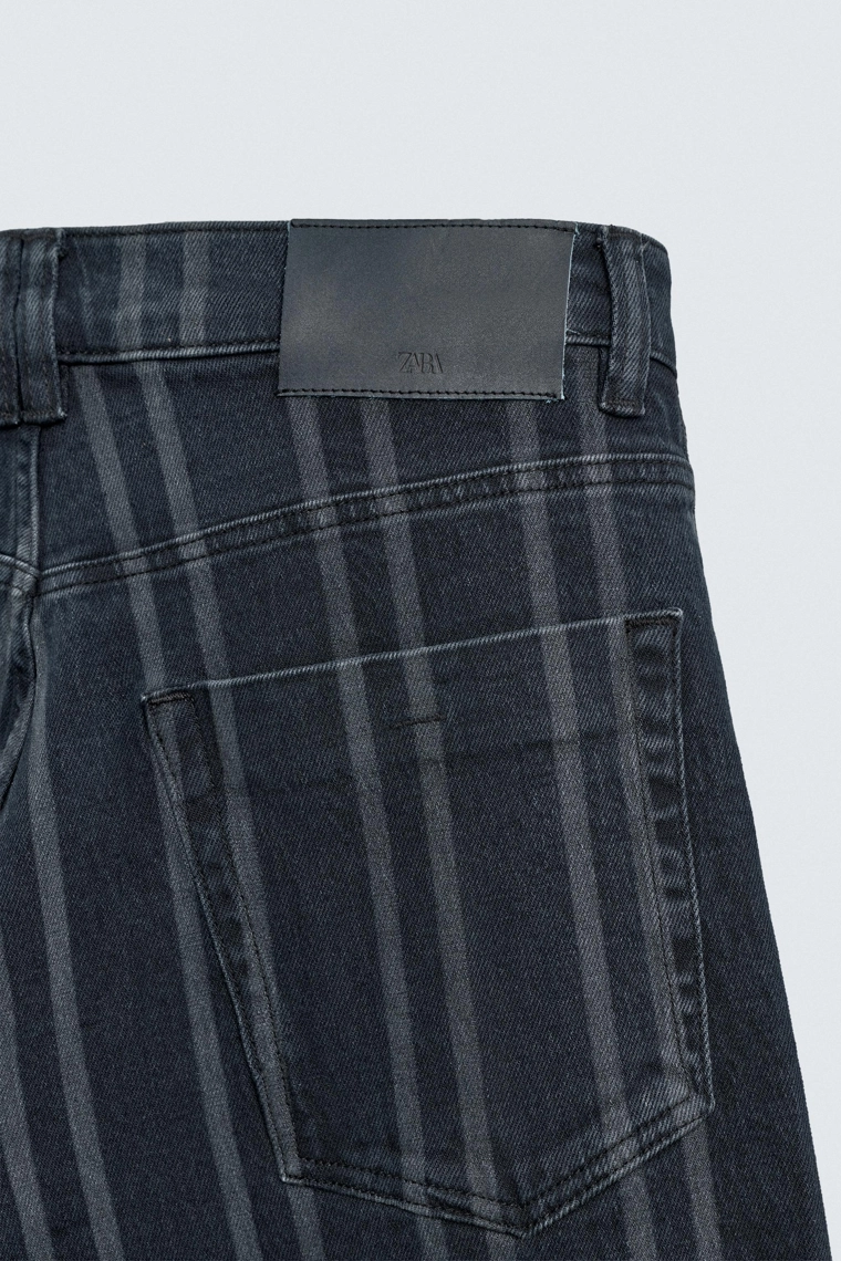 Джинсы в полоску свободного кроя