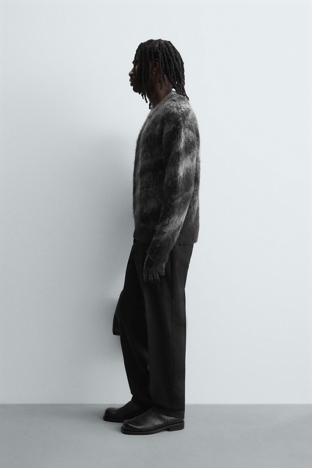 ЖАККАРДОВЫЙ СВИТЕР С НАЧЕСОМ