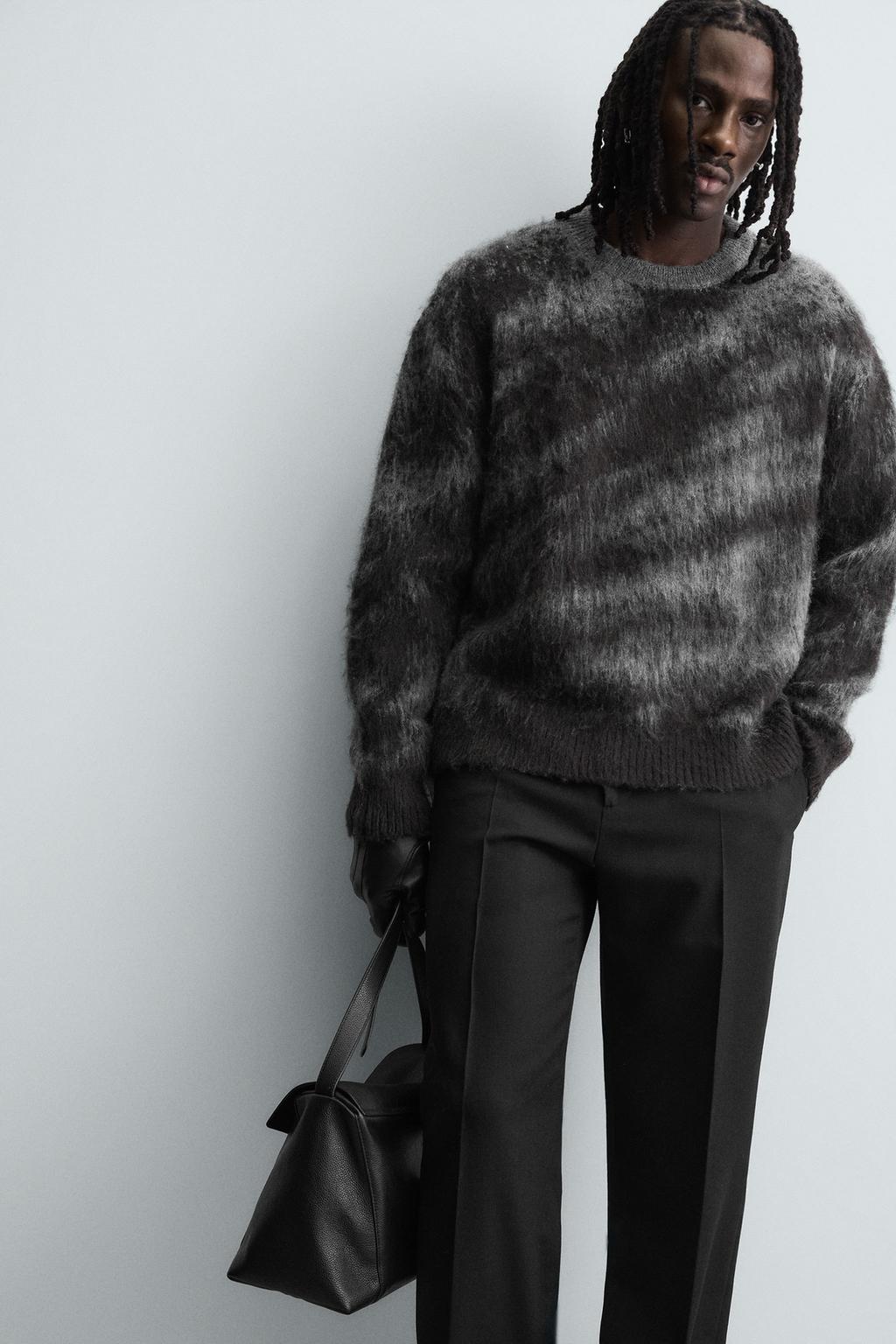 ЖАККАРДОВЫЙ СВИТЕР С НАЧЕСОМ