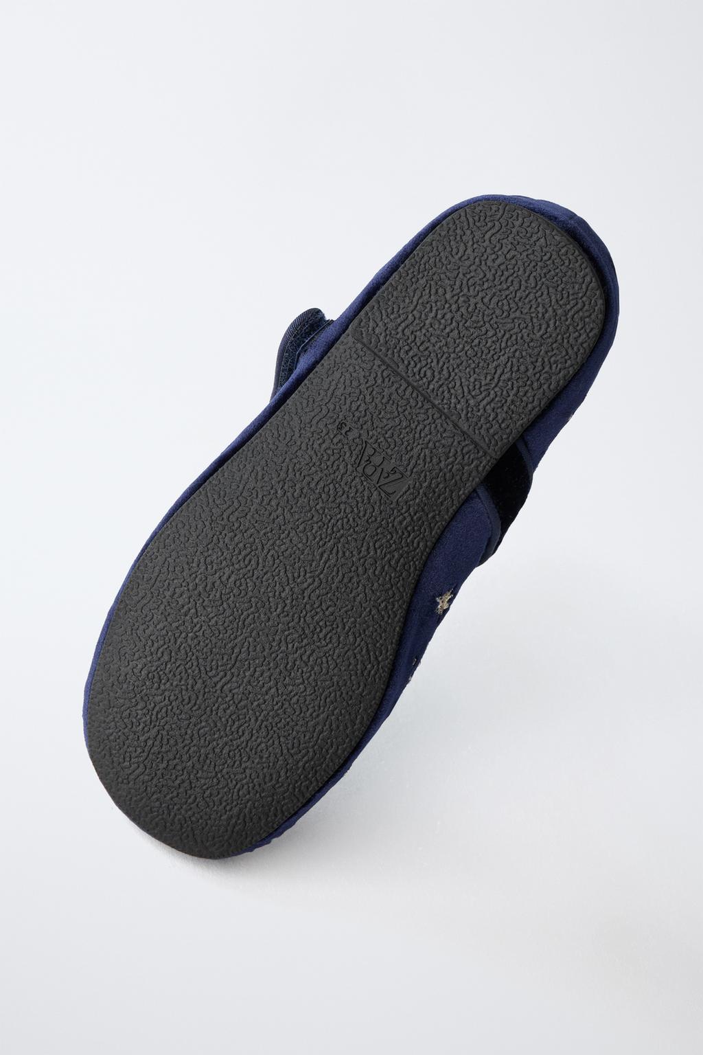 Туфли балетки из вельвета с вышивкой