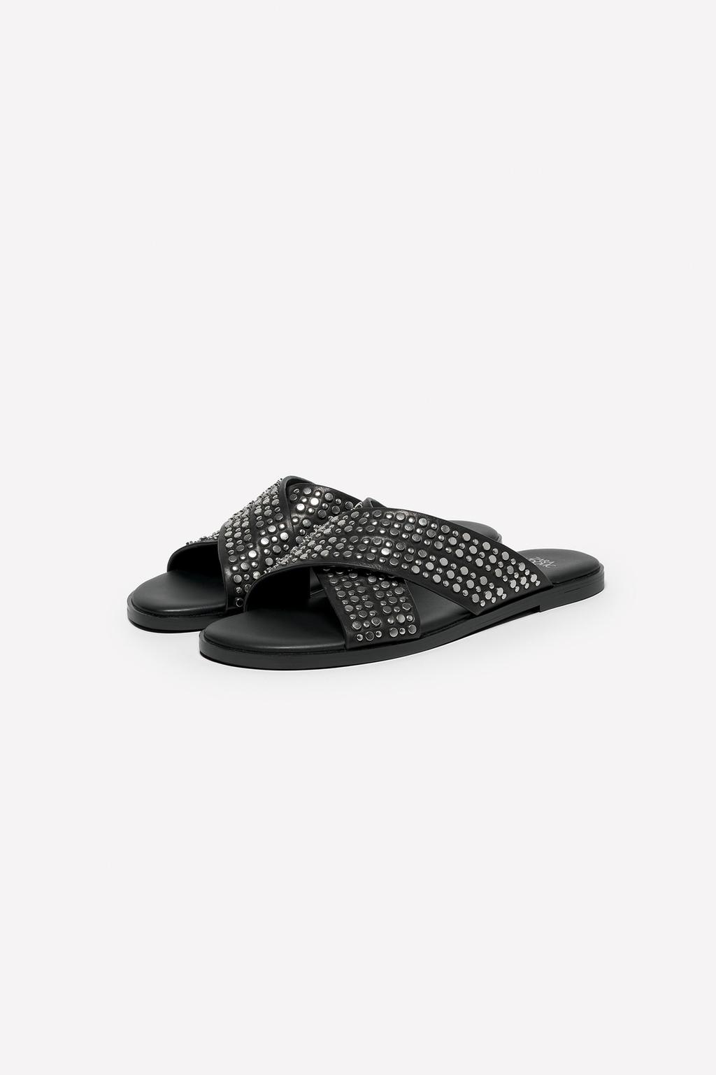 Сандалии на кожаной подошве ludovic de saint sernin x zara с перекрестными ремешками