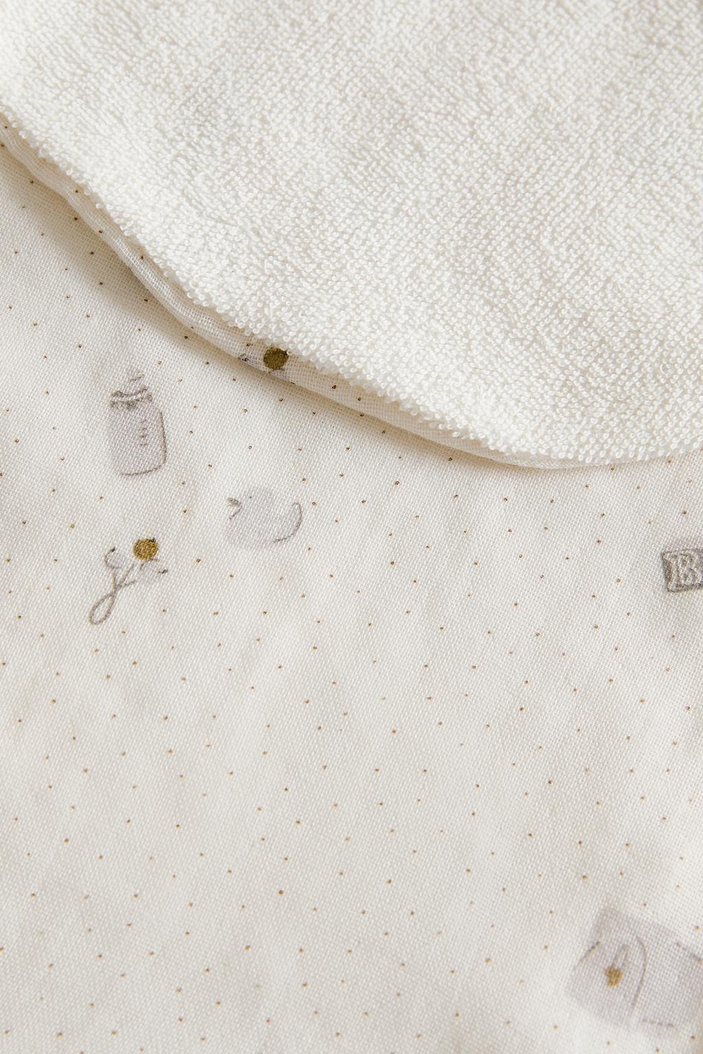 Детский плечевой слюнявчик