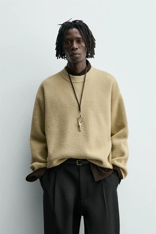 Свитер свободного кроя из рельефной ткани