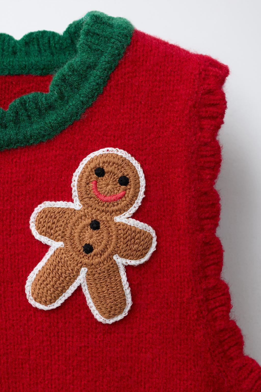 ВЯЗАНЫЙ ЖИЛЕТ С АППЛИКАЦИЯМИ КРОШЕ