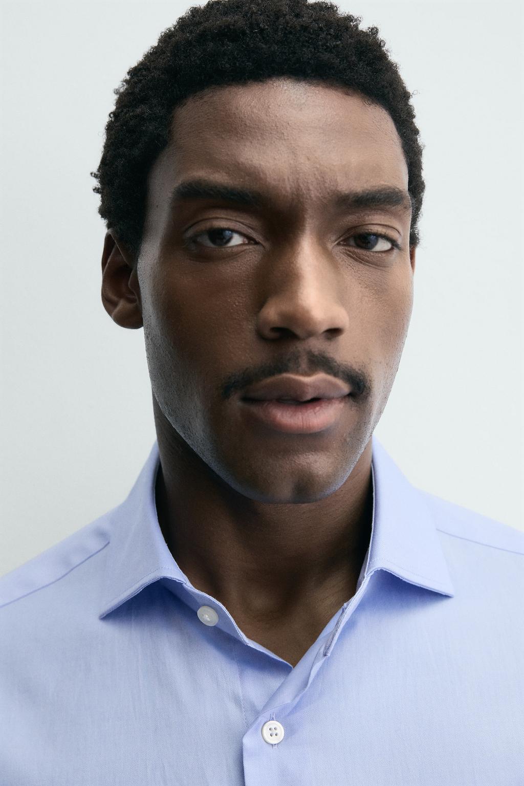 РУБАШКА ИЗ РЕЛЬЕФНОЙ ТКАНИ С МАНЖЕТАМИ ПОД ЗАПОНКИ