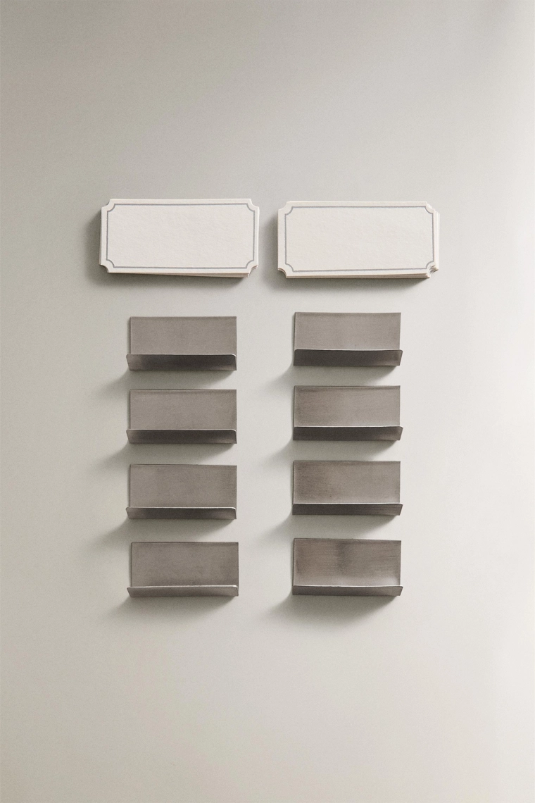 Набор из металлических держателей и карточек