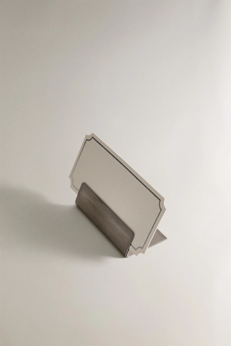 Набор из металлических держателей и карточек