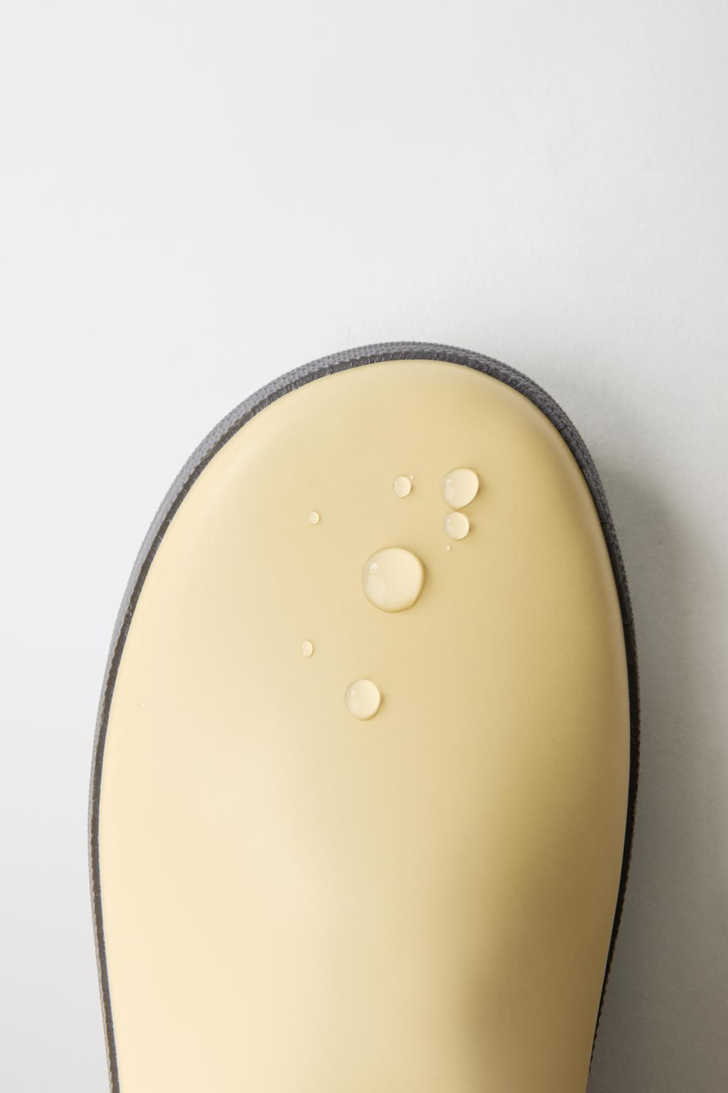 Резиновые сапоги в стиле colour block zara