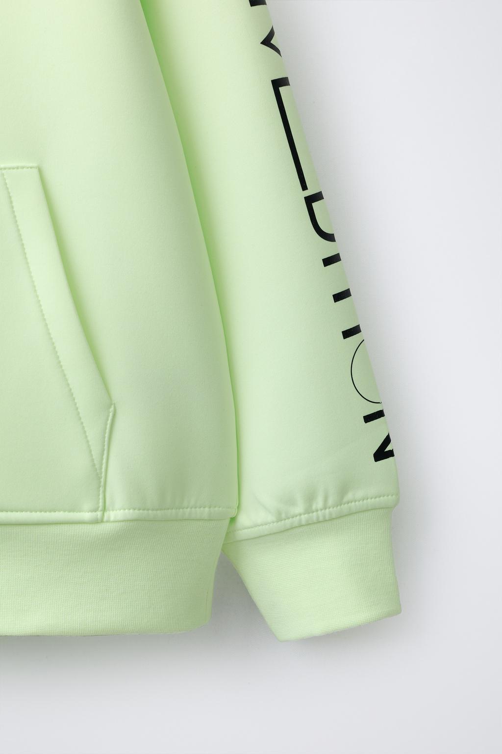 СПОРТИВНАЯ ТОЛСТОВКА С ЛОГОТИПОМ