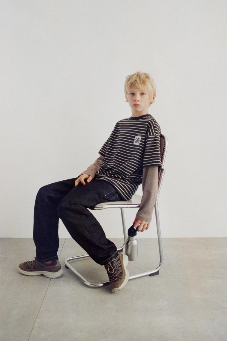 Футболка в полоску с двойными длинными рукавами