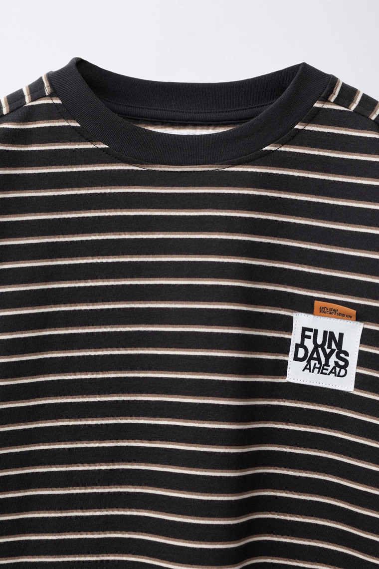 Футболка в полоску с двойными длинными рукавами