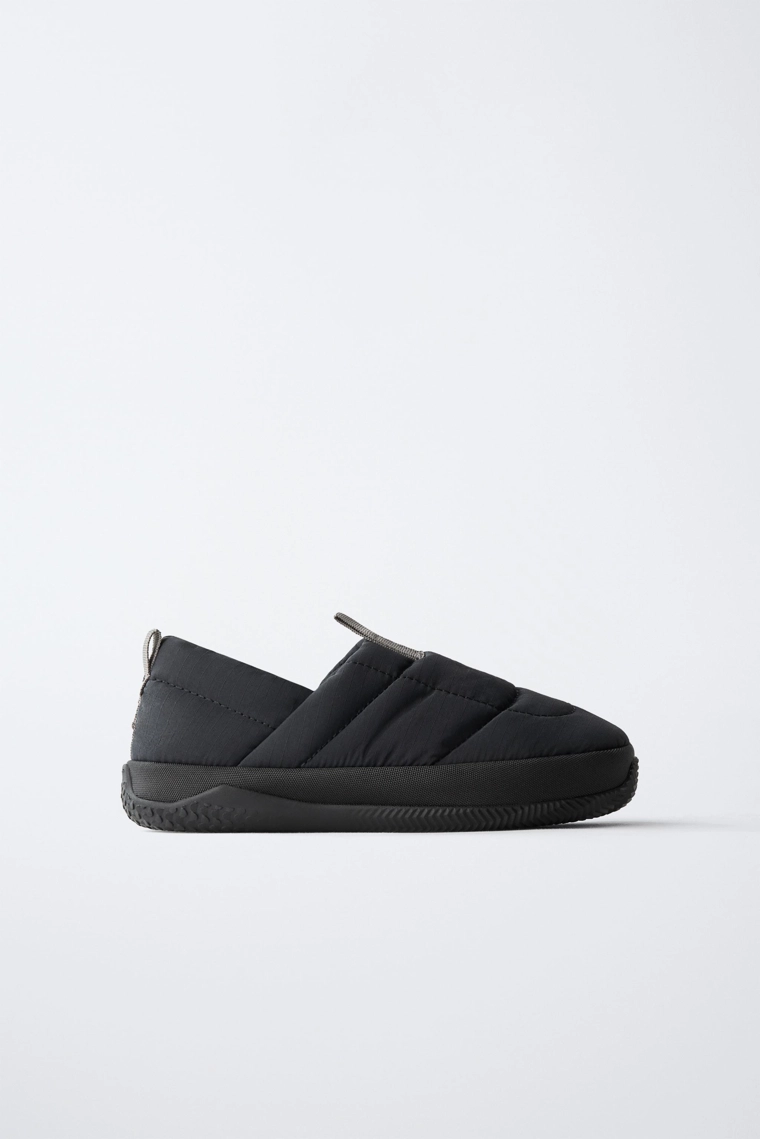 Кроссовки с наполнителем