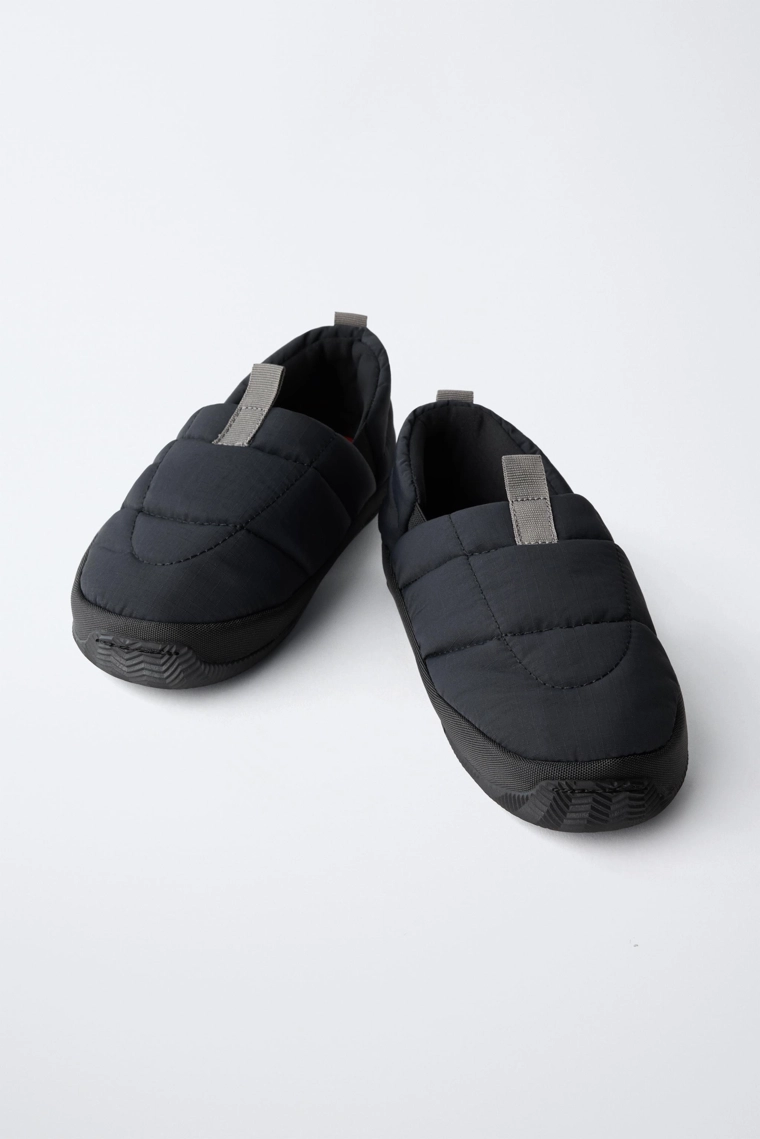 Кроссовки с наполнителем