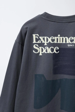 Футболка с рельефной надписью- Заказать в России