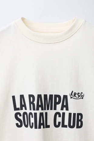 Футболка с надписью