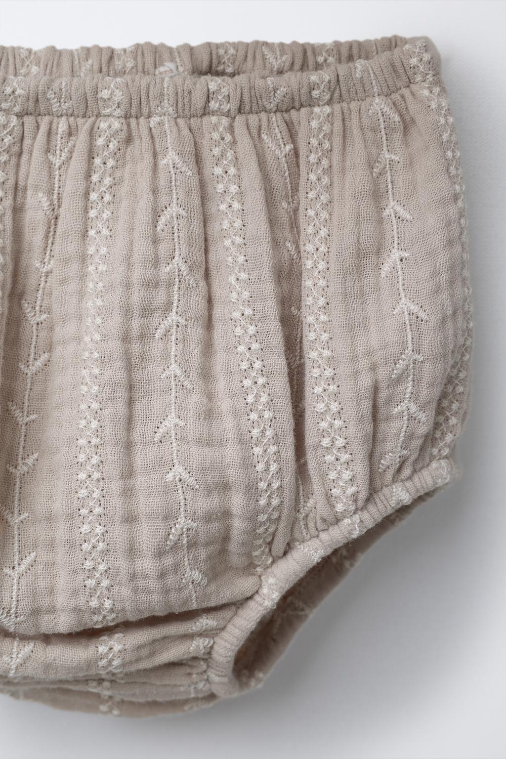 ПЛАТЬЕ И ТРУСИКИ ИЗ ТКАНИ БАМБУЛА С ВЫШИВКОЙ