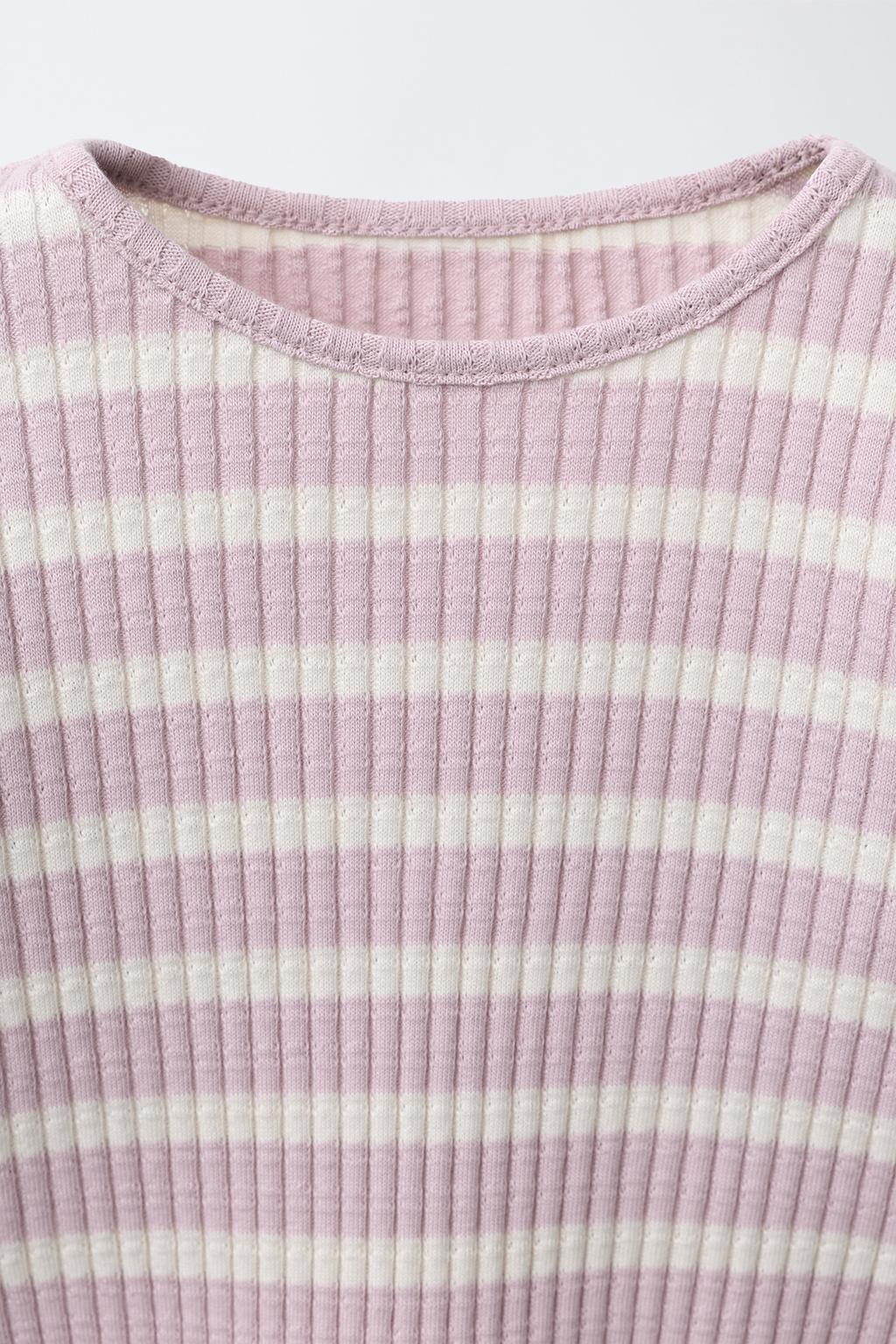 КОМПЛЕКТ ИЗ ФУТБОЛКИ И РАСКЛЕШЕННЫХ ЛЕГИНСОВ В РУБЧИК В ПОЛОСКУ