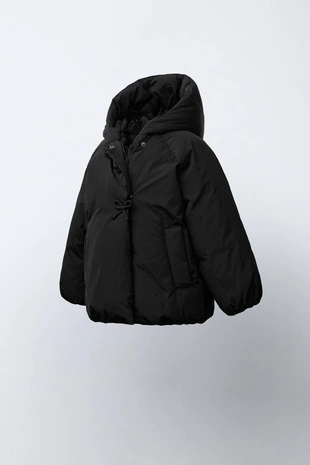 Двубортное пальто с капюшоном и бантиками- Заказать в России