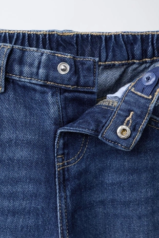 Джинсы STRAIGHT с заплатами, звездами и анималистическим принтом- Заказать в России