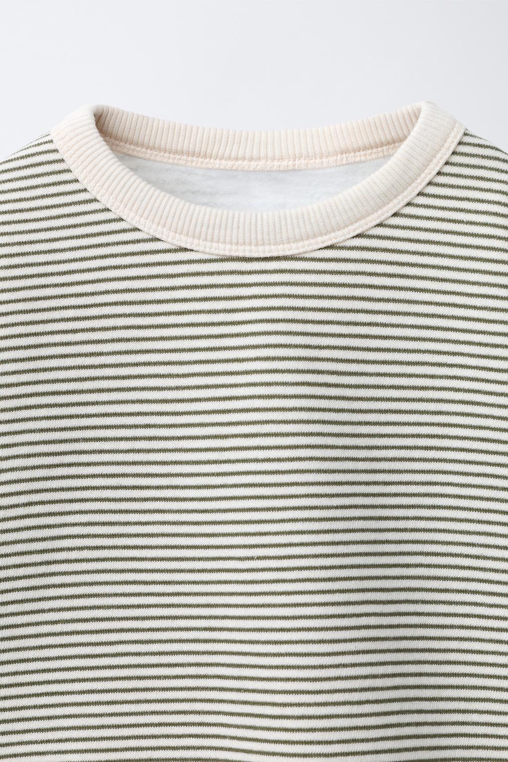 ТОЛСТОВКА В ТОНКУЮ ПОЛОСКУ