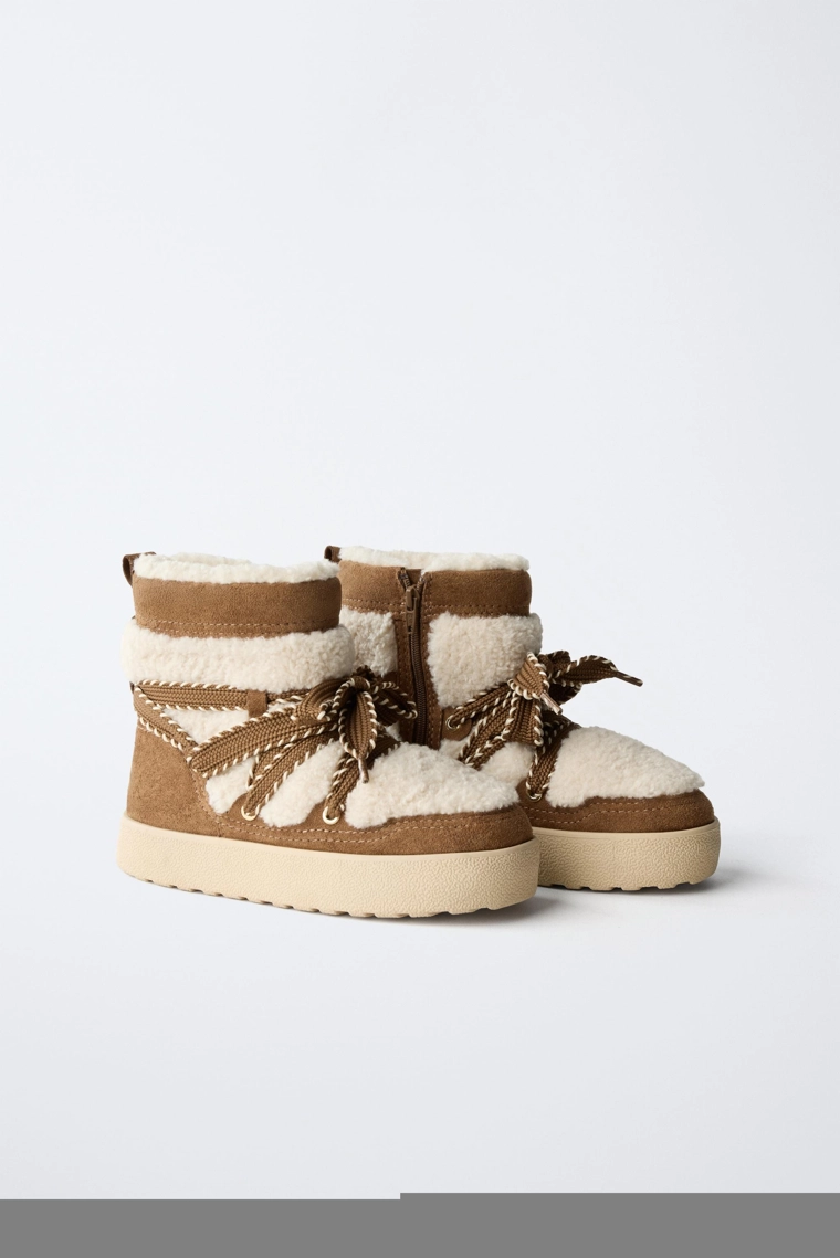 Утепленные ботинки со вставками из искусственного меха