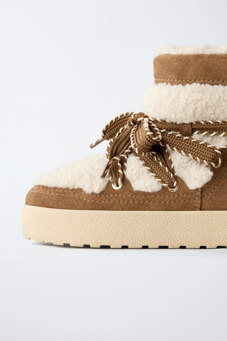Утепленные ботинки со вставками из искусственного меха