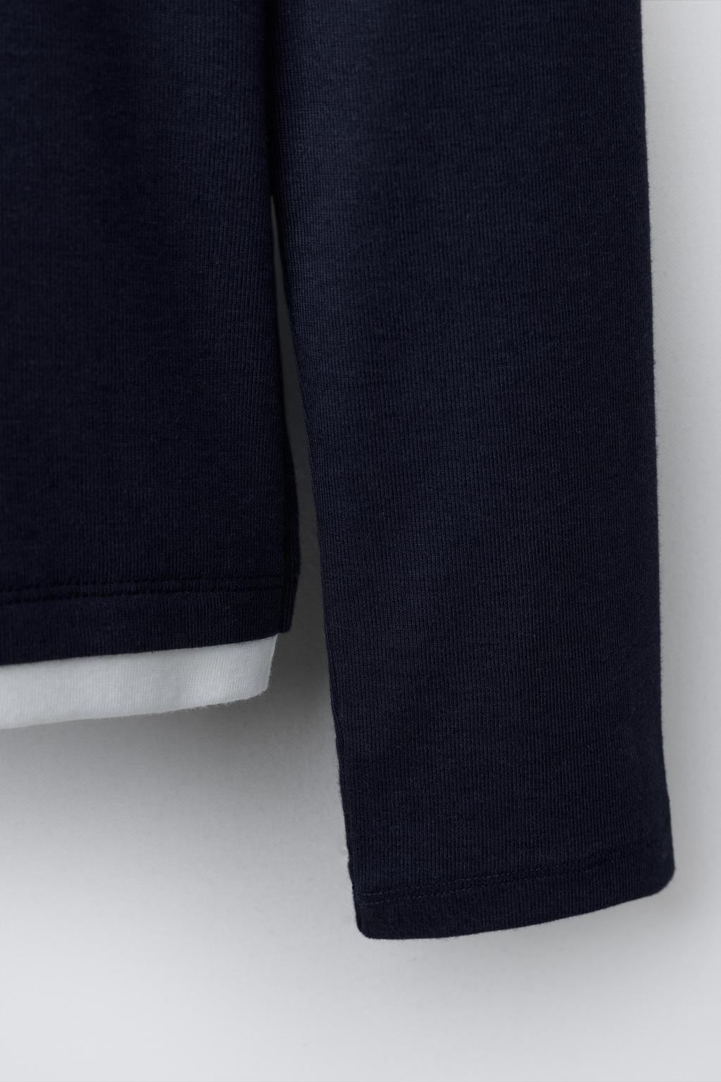 ДВОЙНАЯ ФУТБОЛКА ИЗ МОДАЛА