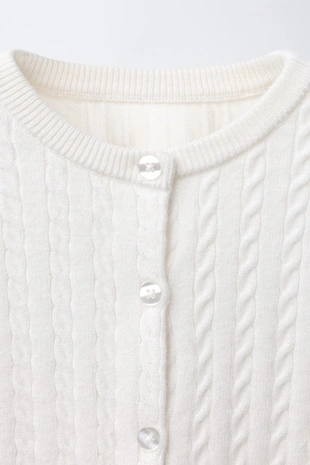 Кардиган с узором «косы»