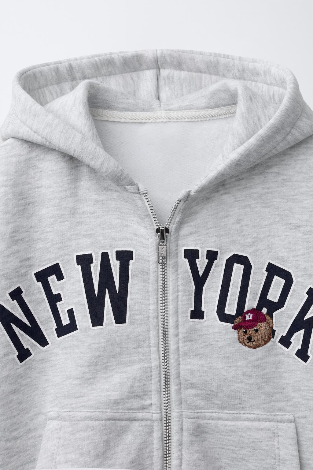 ХУДИ НА МОЛНИИ С ТЕКСТОВЫМ ПРИНТОМ