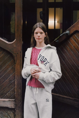 Худи на молнии с текстовым принтом- Заказать в России