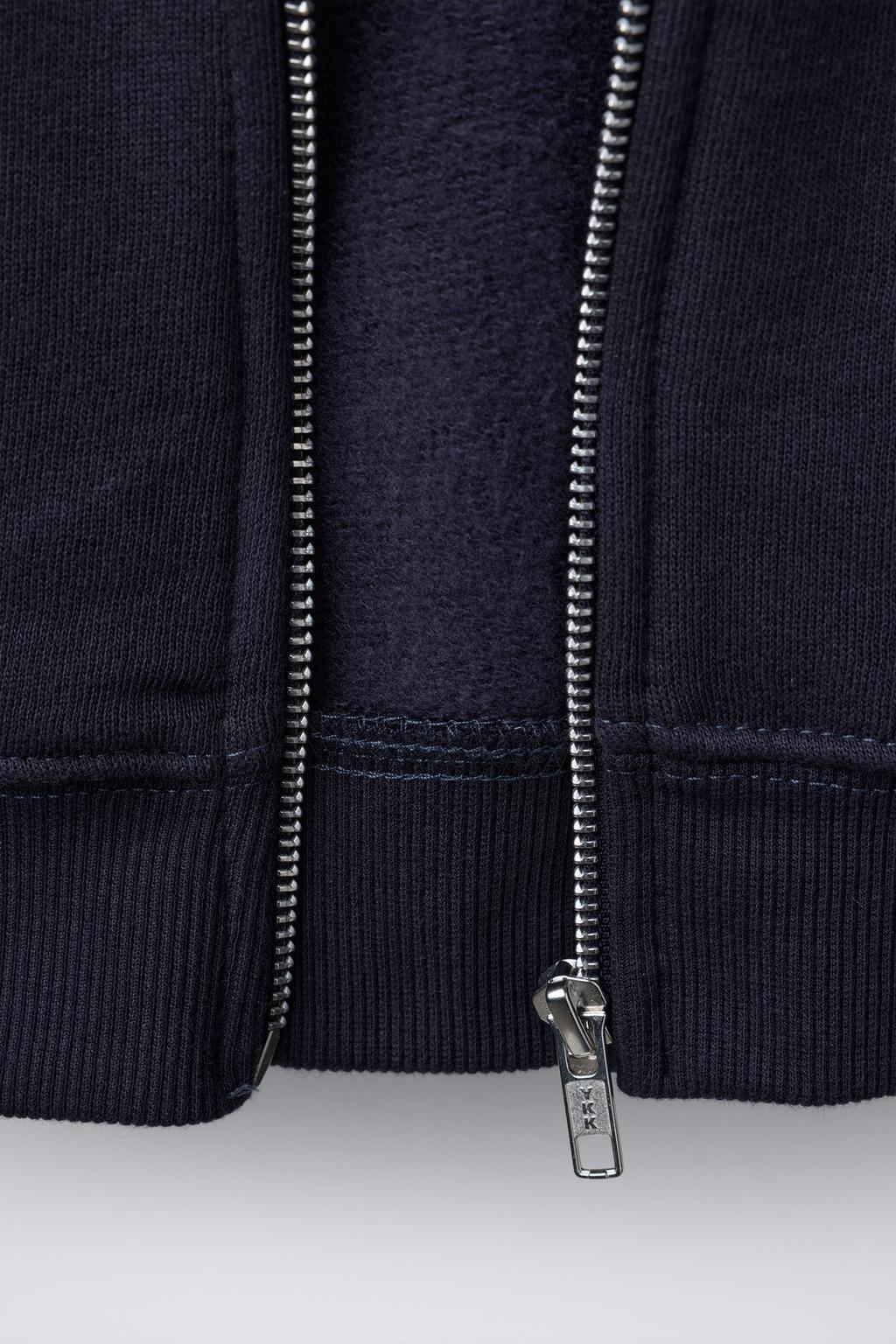 ТОЛСТОВКА НА МОЛНИИ С ВЫШИВКОЙ «МЕДВЕДЬ»