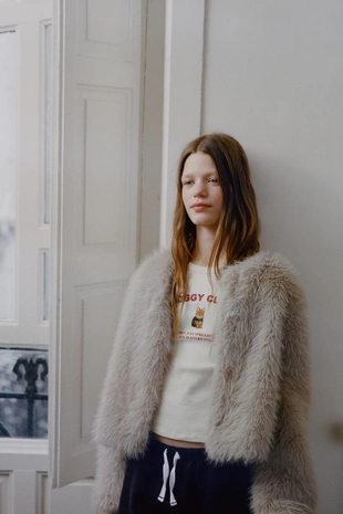 Футболка в рубчик с принтом- Заказать в России