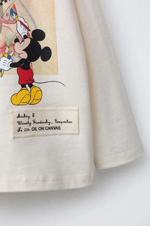 Футболка с принтом MICKEY MOUSE © DISNEY- Заказать в России