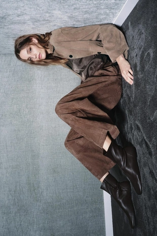 Ботинки на плоской подошве из кожи, ограниченная серия- Заказать в России