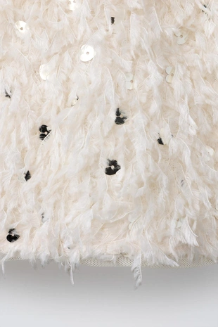 Футболка с перьями и пайетками- Заказать в России