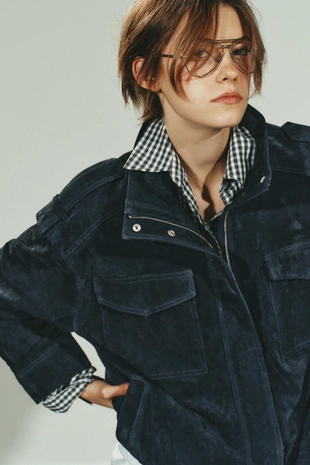 Куртка из 100% замши с карманами- Заказать в России