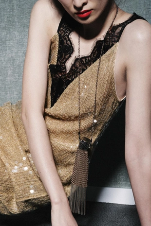 Колье с сумкой и бахромой- Заказать в России