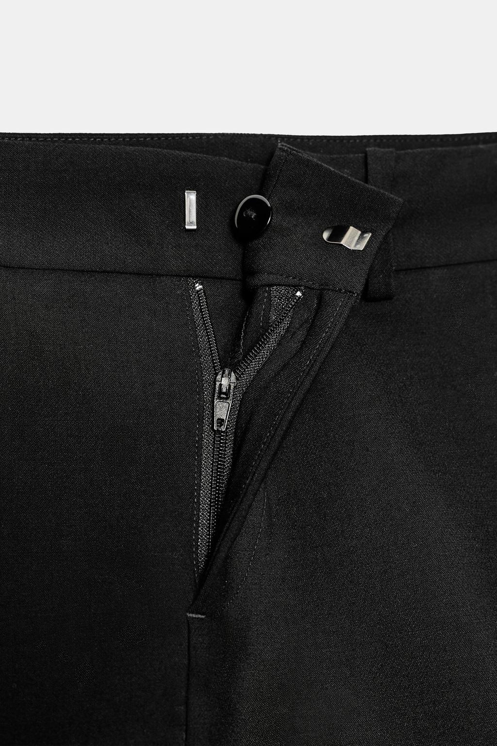 ЮБКА-ШОРТЫ С НИЗКОЙ ПОСАДКОЙ И РЕМНЕМ