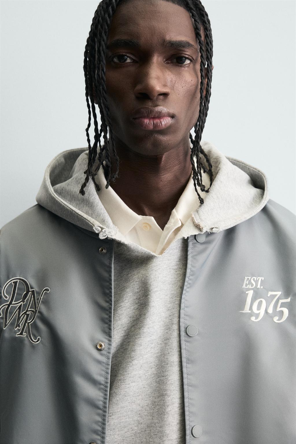 Куртка-бомбер с контрастной вышивкой