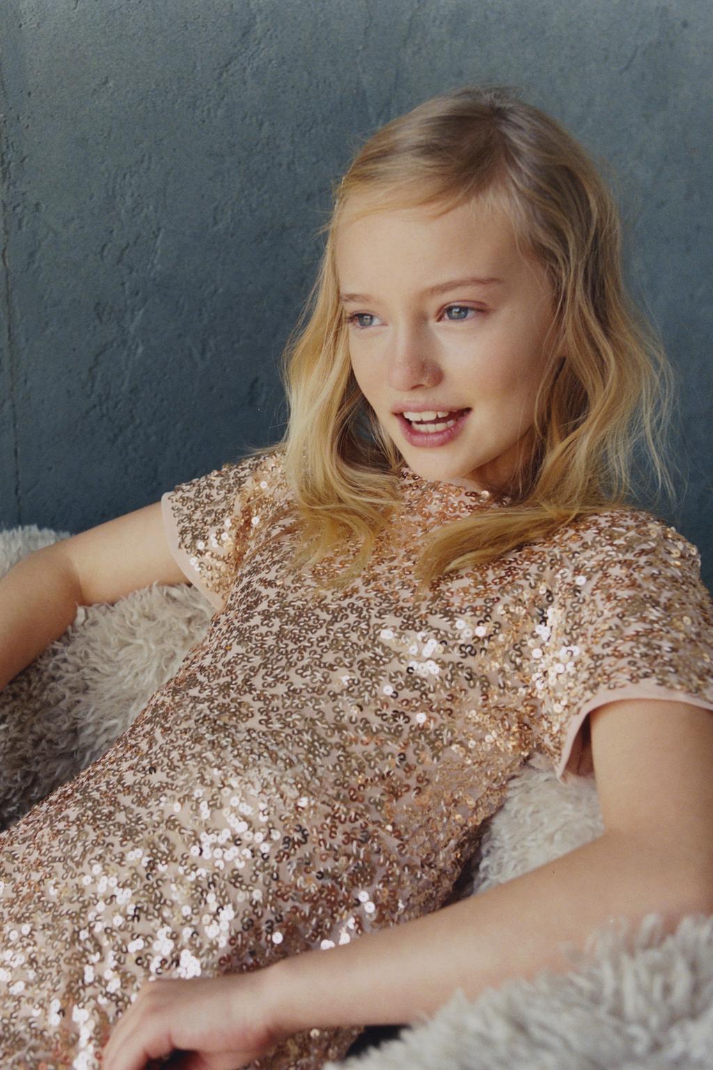 ПЛАТЬЕ С ПАЙЕТКАМИ