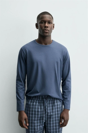 Контрастная пижама FLUIDO- Заказать в России