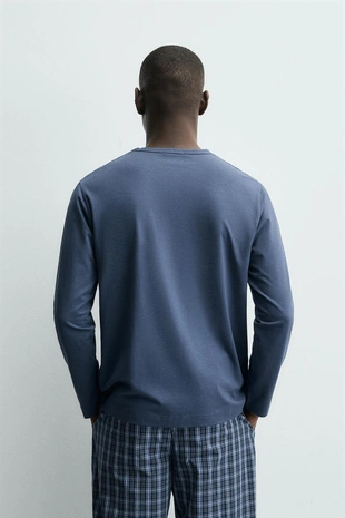 Контрастная пижама FLUIDO- Заказать в России