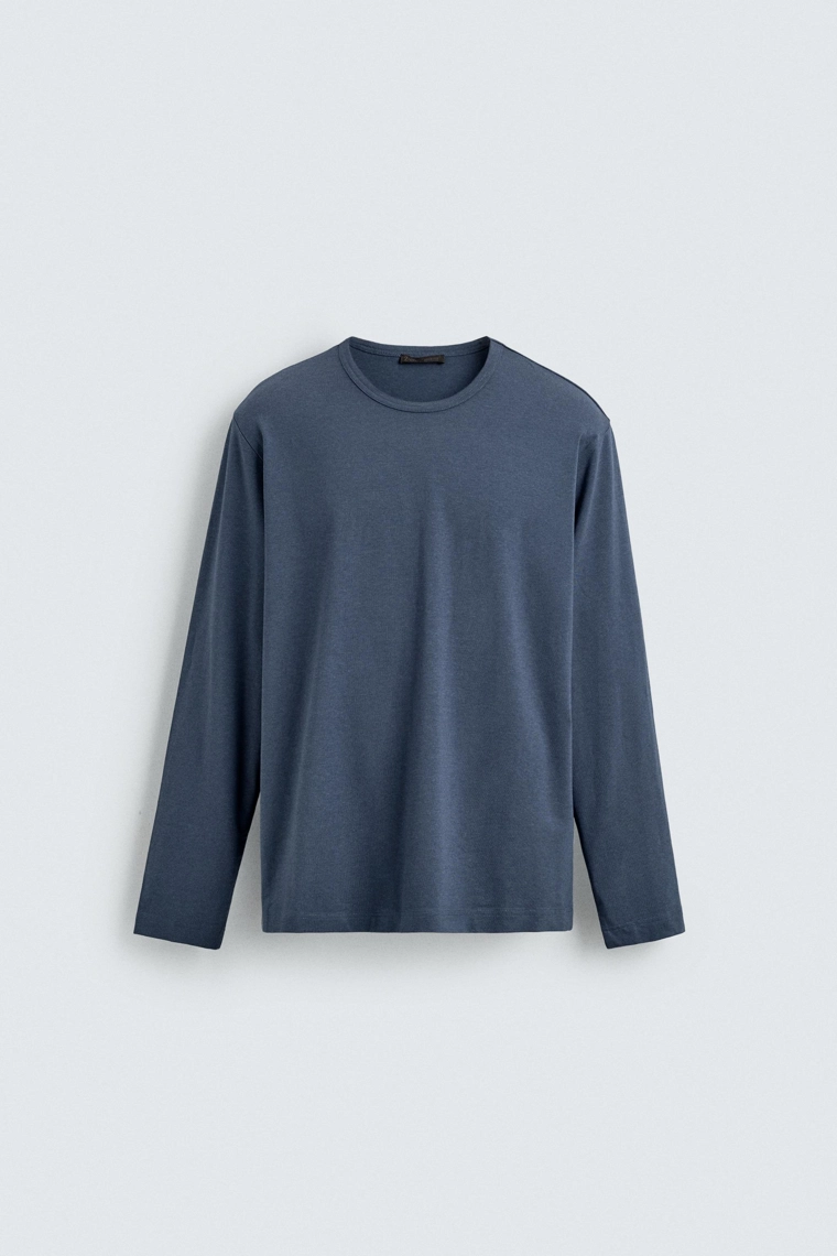 Пижама в клетку, состоящая из футболки и брюк