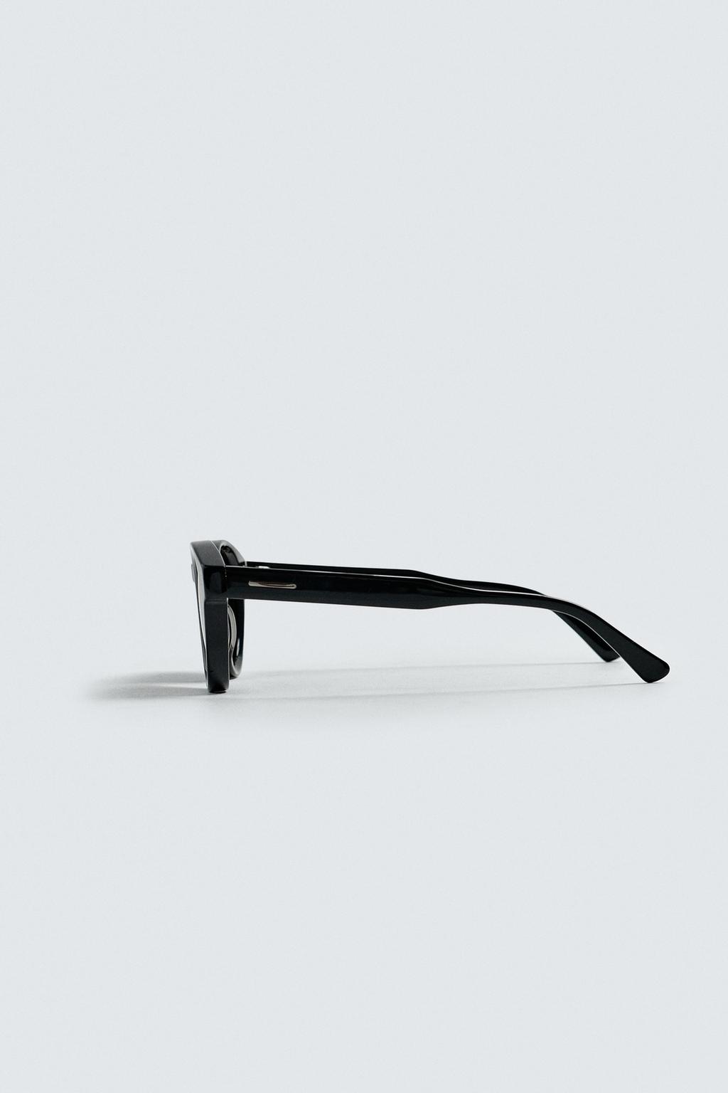 СОЛНЦЕЗАЩИТНЫЕ ОЧКИ В КРУГЛОЙ ОПРАВЕ