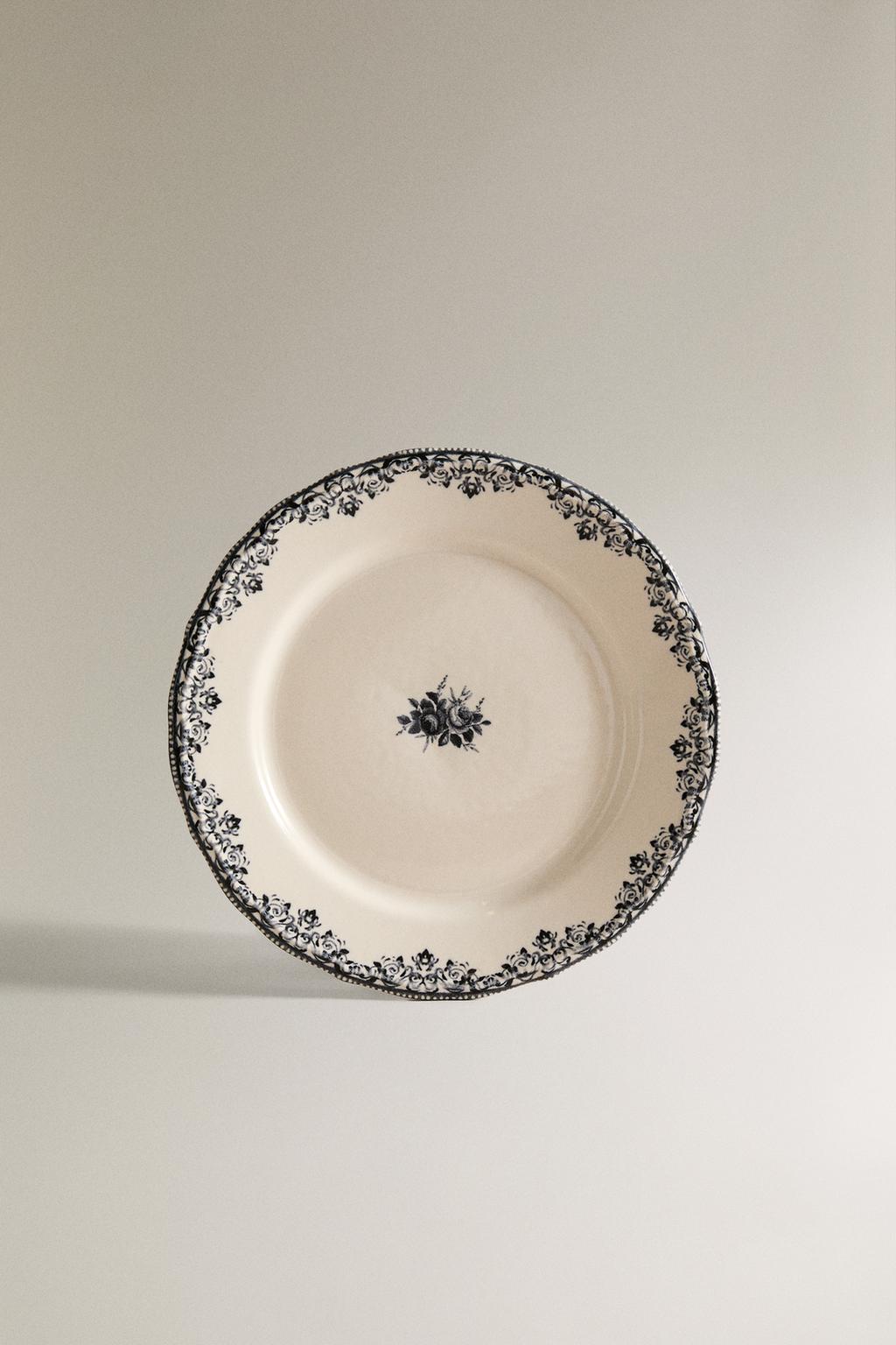 Десертная тарелка с дизайном подложки