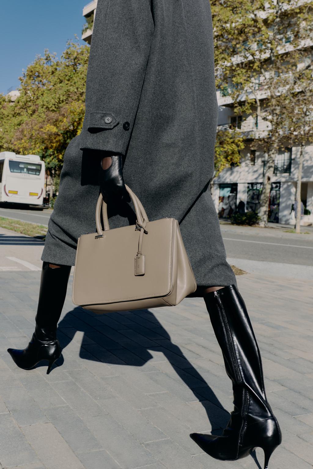 Сумка для города с двумя ручками