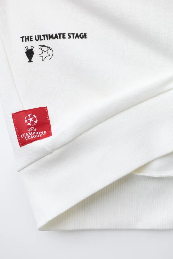 ТОЛСТОВКА UEFA CHAMPIONS LEAGUE ®