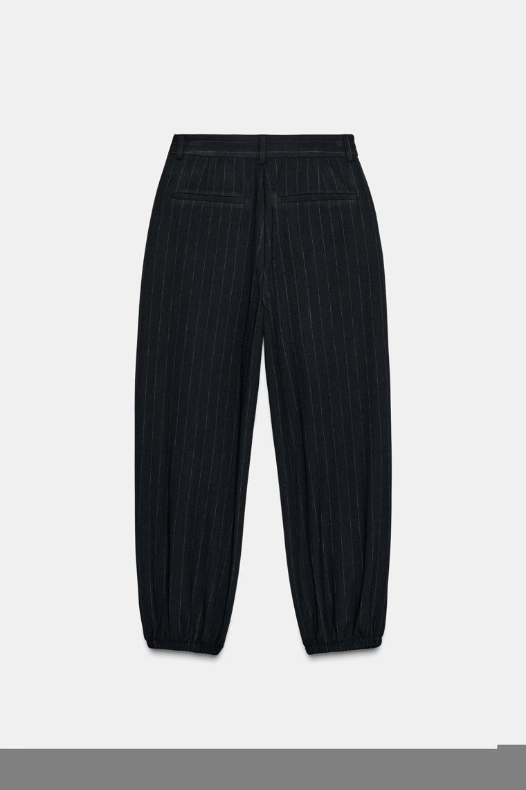 Штаны-джоггеры с полосками и складками