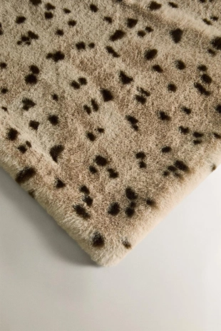 Плед из искусственного меха с животным принтом- Заказать в России